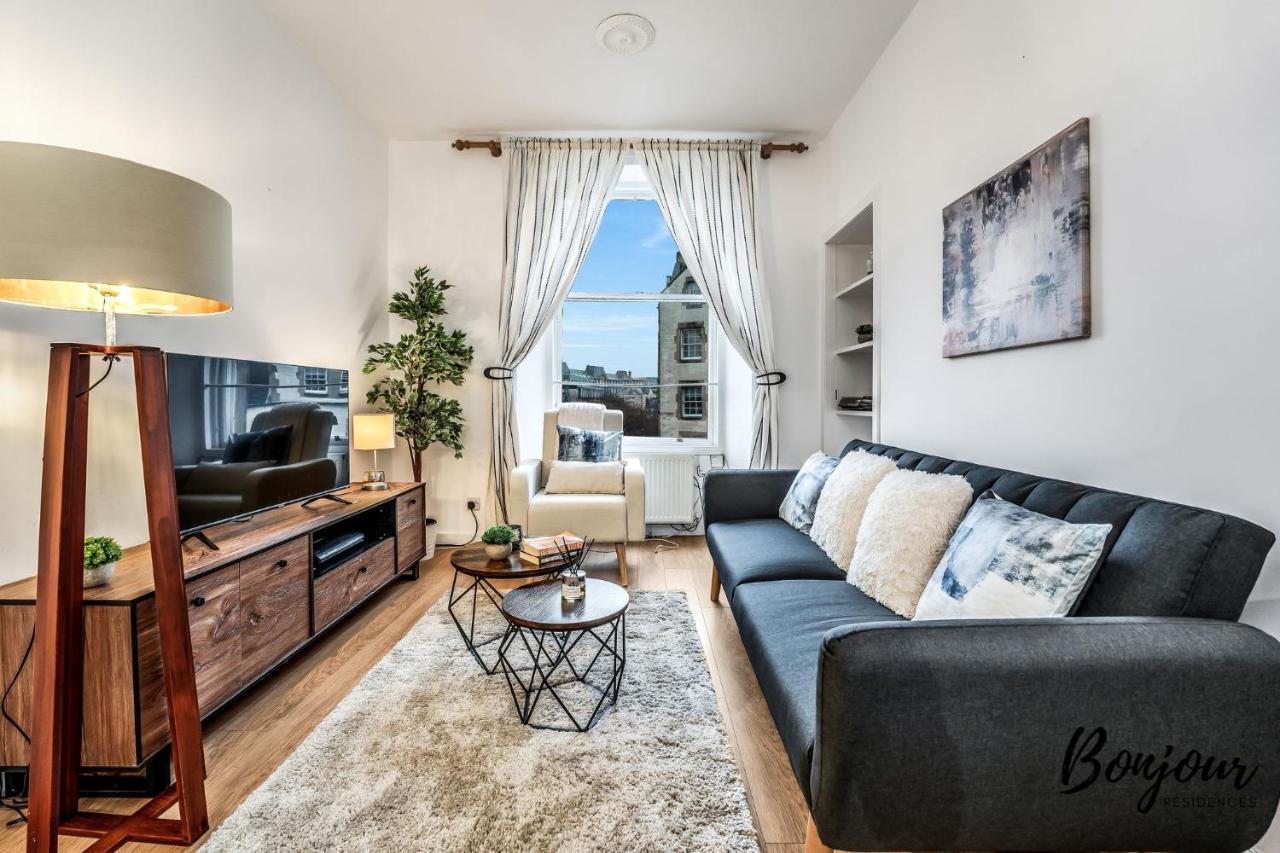 Cosy Grassmarket 2Br-1Ba - Newly Decorated! By Bonjour Residences エディンバラ エクステリア 写真