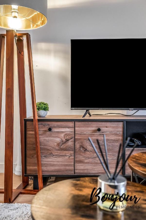 Cosy Grassmarket 2Br-1Ba - Newly Decorated! By Bonjour Residences エディンバラ エクステリア 写真