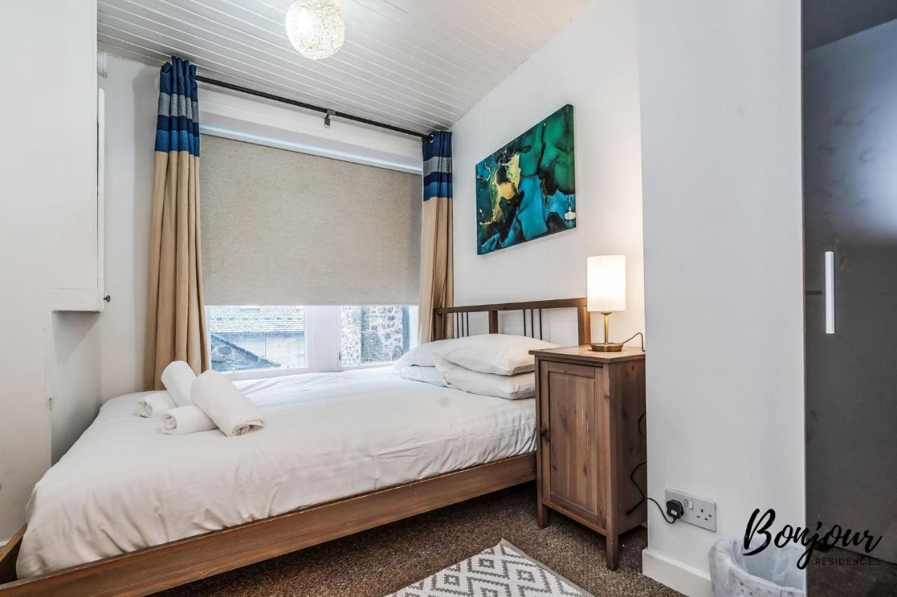 Cosy Grassmarket 2Br-1Ba - Newly Decorated! By Bonjour Residences エディンバラ エクステリア 写真
