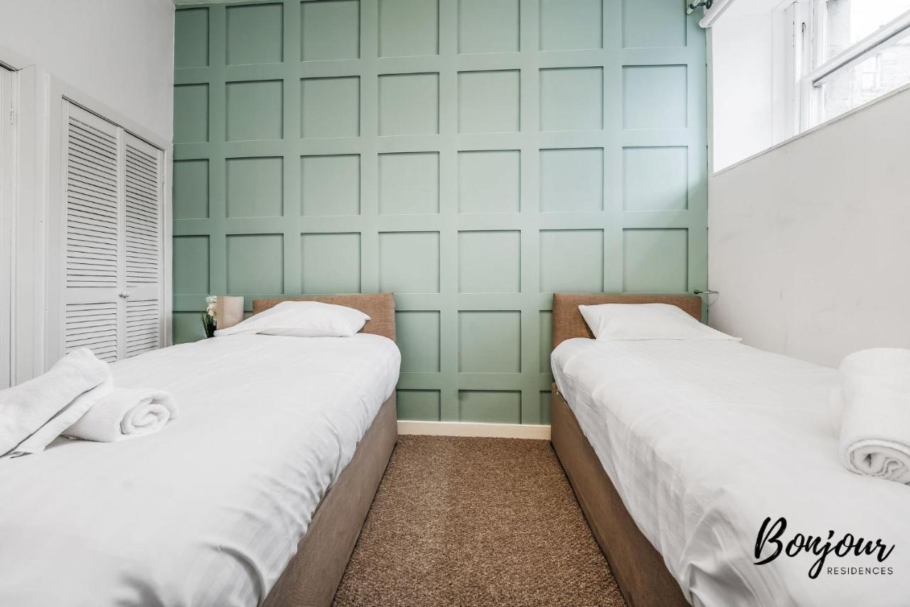 Cosy Grassmarket 2Br-1Ba - Newly Decorated! By Bonjour Residences エディンバラ エクステリア 写真