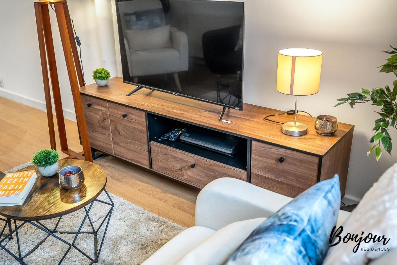 Cosy Grassmarket 2Br-1Ba - Newly Decorated! By Bonjour Residences エディンバラ エクステリア 写真