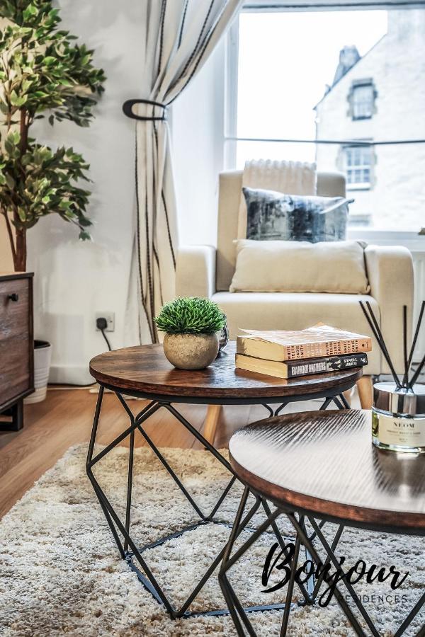 Cosy Grassmarket 2Br-1Ba - Newly Decorated! By Bonjour Residences エディンバラ エクステリア 写真
